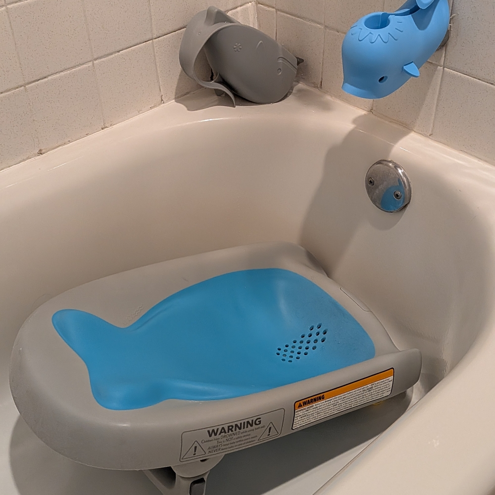 Gray and Blue Baby Bath Seat